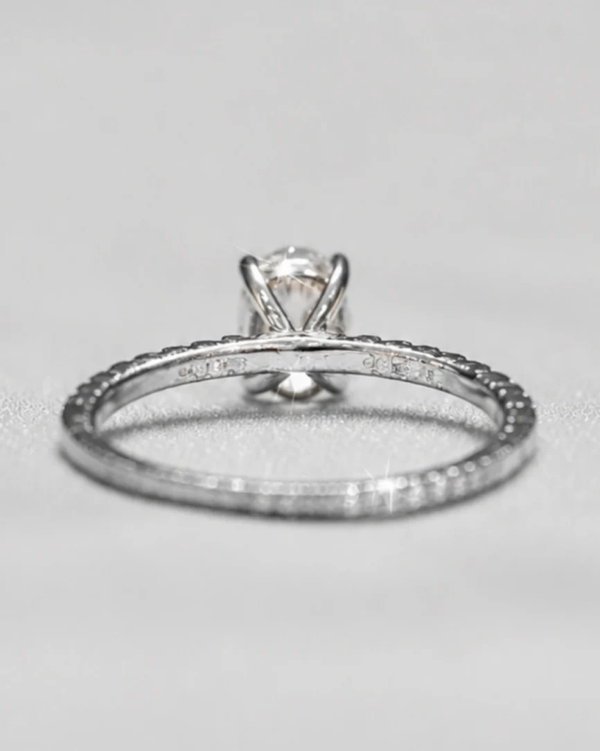 OLIVIA RING