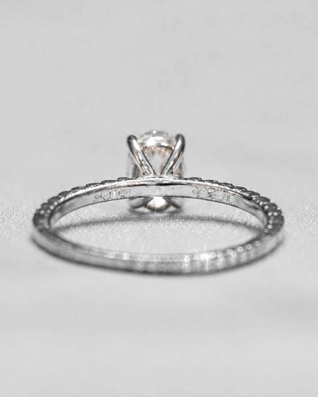 OLIVIA RING