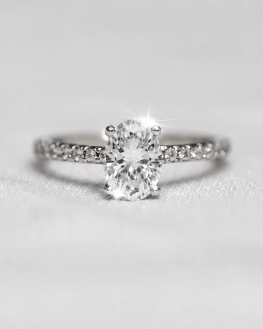 OLIVIA RING