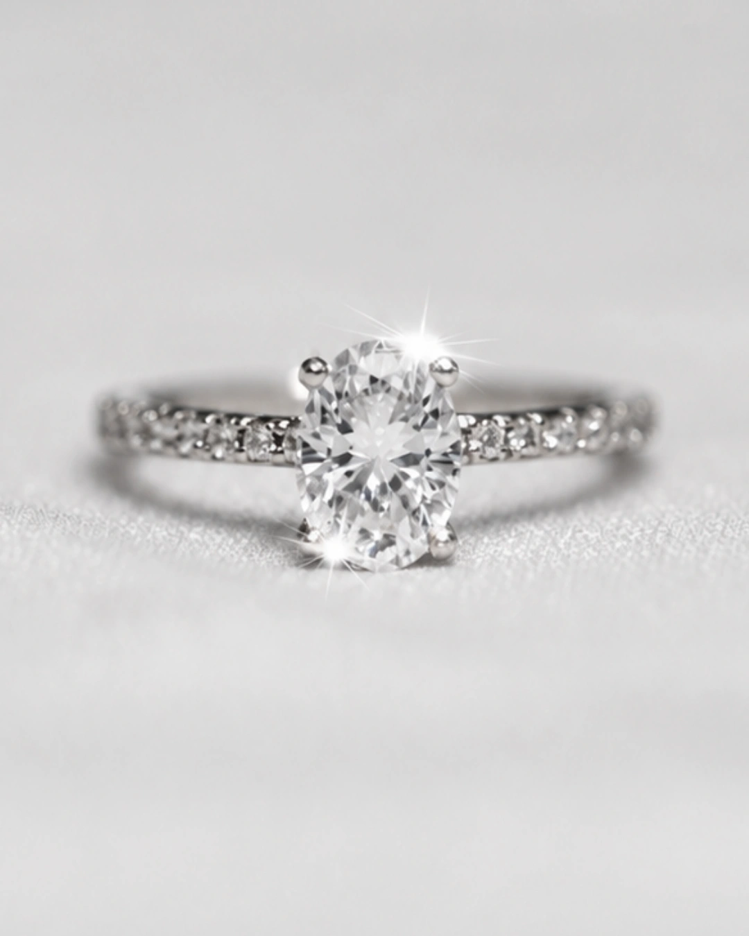 OLIVIA RING